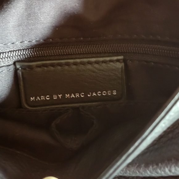 Marc by Marc Jacobs black leather shoulder/crossbody - Picture 9 of 13